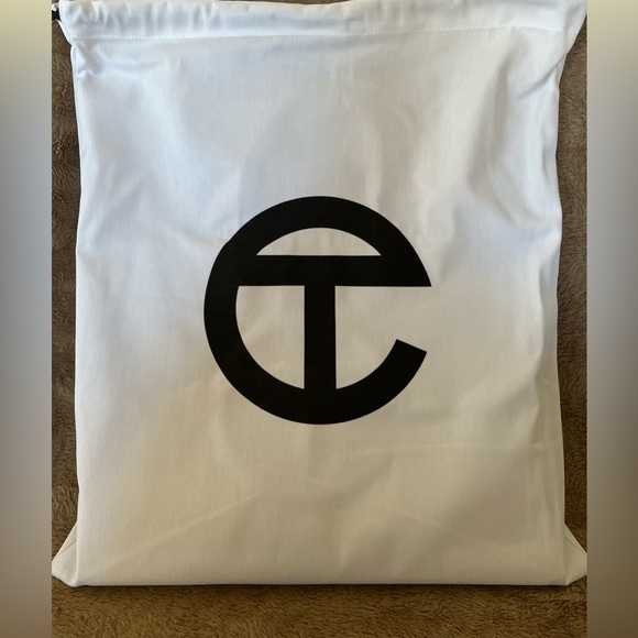 Sold! - Picture 4 of 4